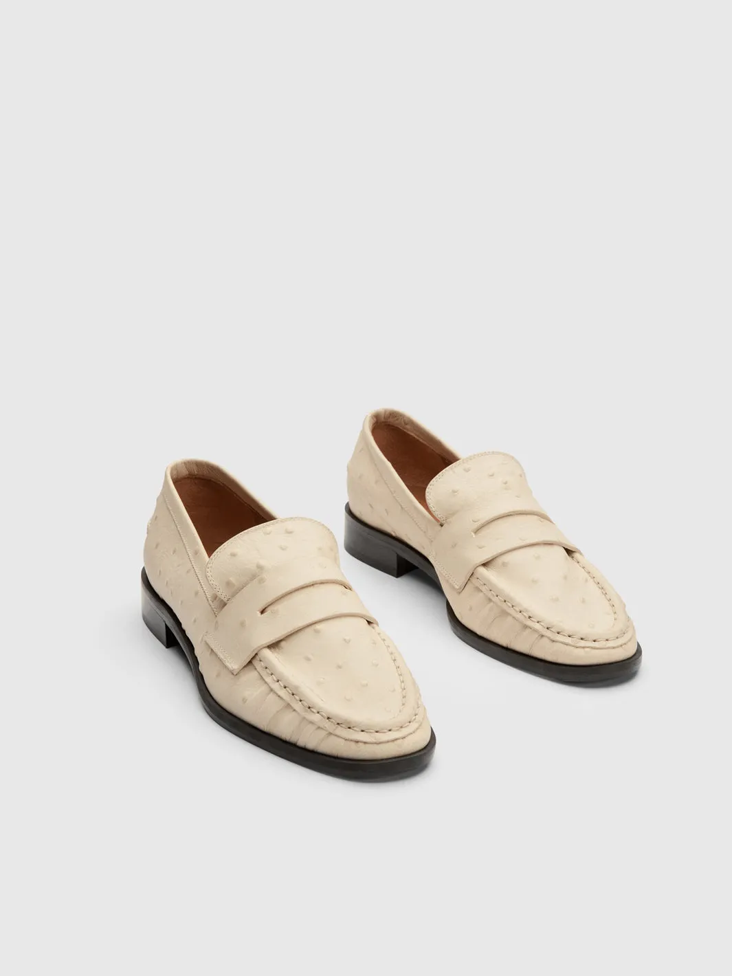 Airola Linen Printed Ostrich Loafers