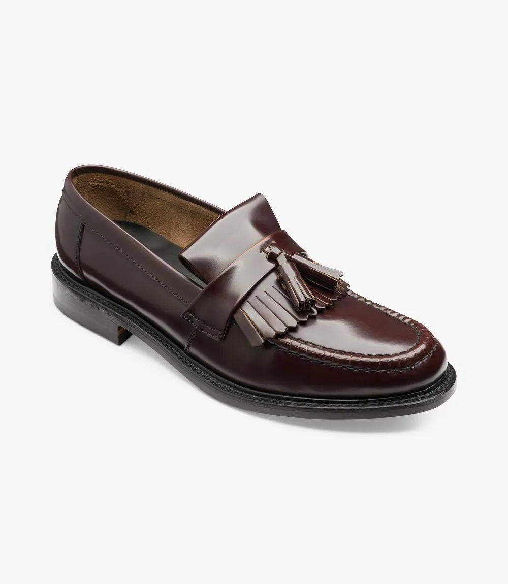 LOAKE BRIGHTON-DIS BURGUNDY LOAFER SLIP ON LEATHER SOLE E-NARROW