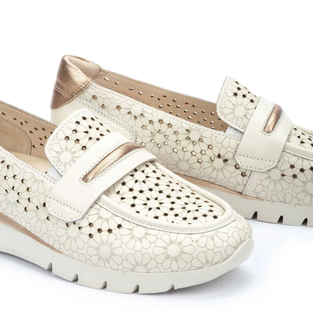 Pikolinos Cantabria Nata Leather Slip-On (Women's)